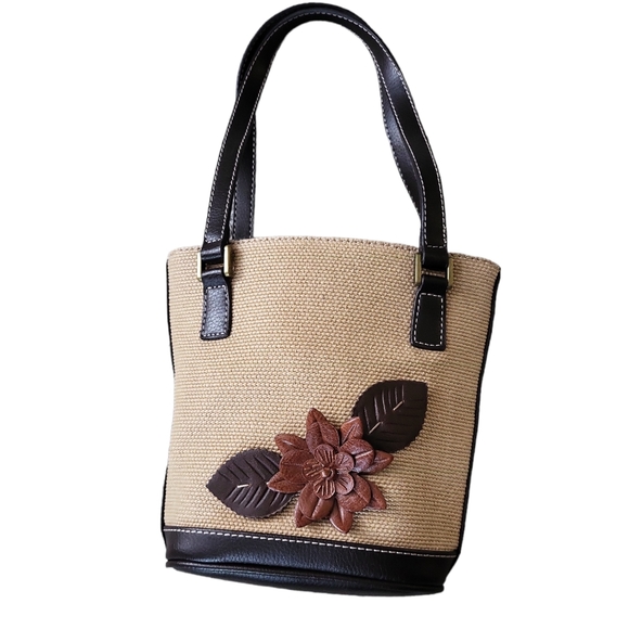 Liz Claiborne Handbags - EUC Liz Claiborne women's floral tote Bag rare